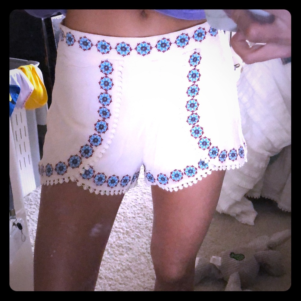 Flowey Floral Shorts